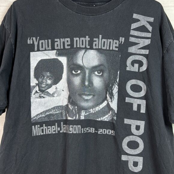 Michael Jackson King of Pop "YOU ARE NOT ALONE" Y2K Men's T-Shirt Unisex Size L - Picture 6 of 9